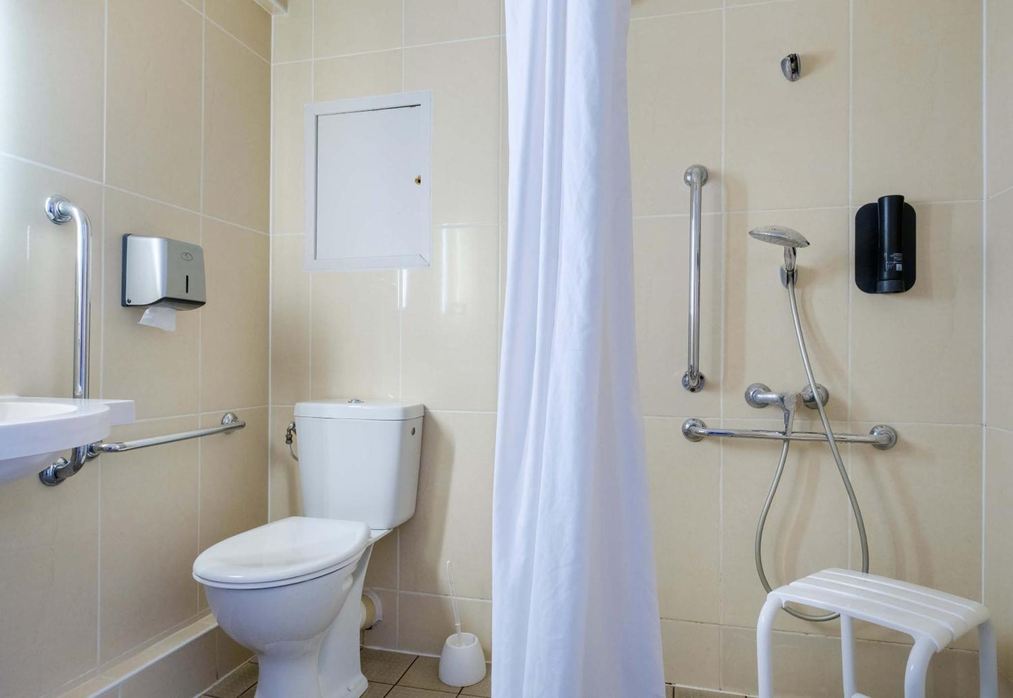 B&B Hotel Villeneuve Loubet Village Экстерьер фото