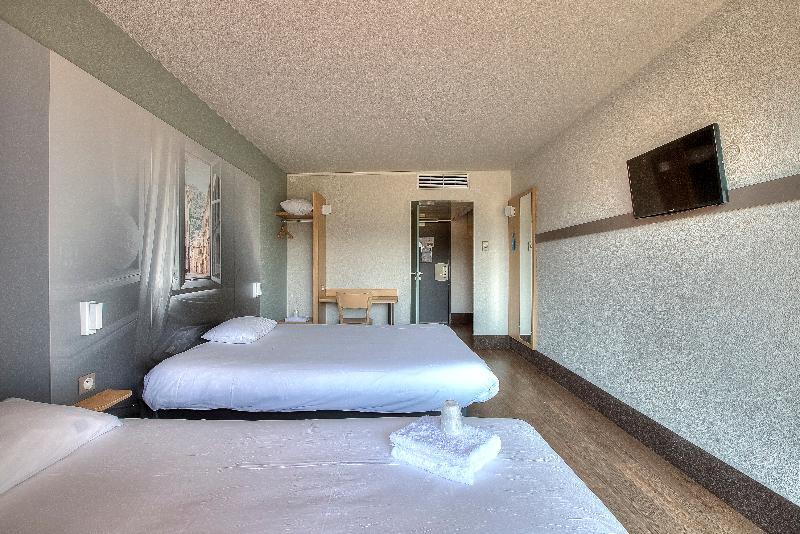 B&B Hotel Villeneuve Loubet Village Экстерьер фото
